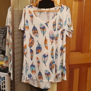 #1 - LuLaRoe Classic T
